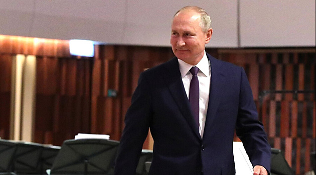 Владимир Путин собрался победить низкие зарплаты россиян