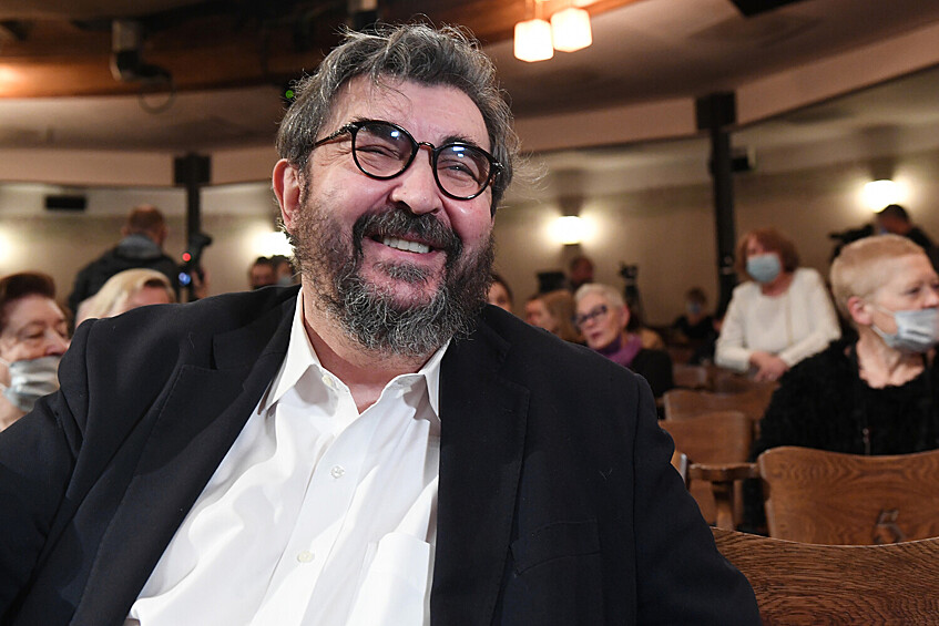 Ректор Школы-студии МХАТ Игорь Золотовицкий во время сбора труппы Московского художественного театра имени А. П. Чехова, 2021 год