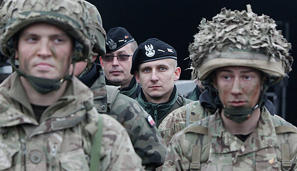 Британия усилит контингент в Восточной Европе