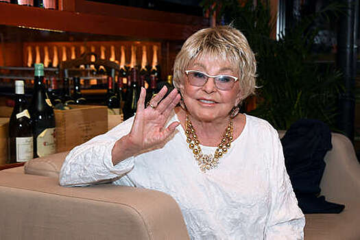 Телеведущей Ангелине Вовк потребовалась помощь врачей из-за плохого самочувствия