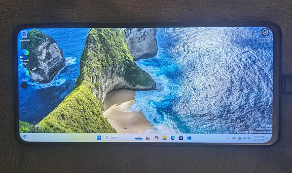 Project Renegade позволил запустить Windows 11 на Android-смартфонах