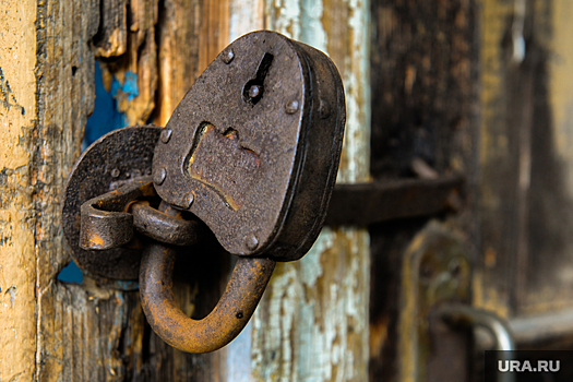 Бывшие власти элитного челябинского поселка парализовали работу новой мэрии