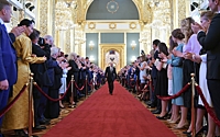 Первые гости прибывают на церемонию инаугурации Путина
