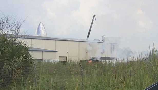 Во Флориде на испытательной площадке SpaceX произошел пожар