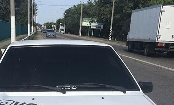 Более 300 водителей передвигались по району на машинах с чрезмерной тонировкой