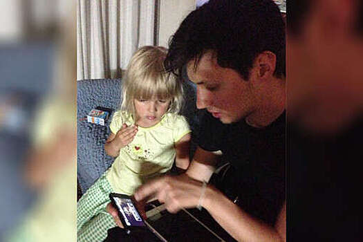 Дуров впервые опубликовал фото со своей старшей дочерью