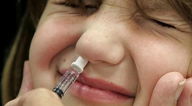 Вакцину от гриппа в виде назального спрея одобрили с опозданием