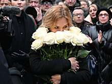 Вдова Левкина Марина рассказала, что в последнем разговоре певец признался ей в любви