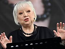 Поборовшая рак актриса Крючкова получила премию