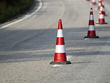 Екатеринбургским водителям с утра пришлось проходить змейку у цирка