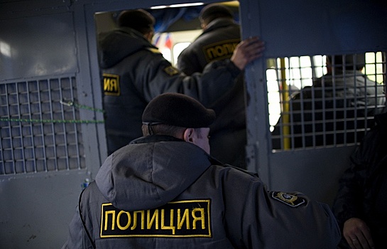 Шестерых  полицейских задержали в Москве по подозрению в коррупции