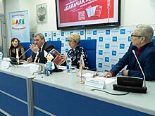 А почему бы не поменять слова советских детских песен?