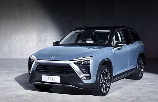 Электромобиль больше часа не выпускал пассажиров из салона из-за обновления прошивки