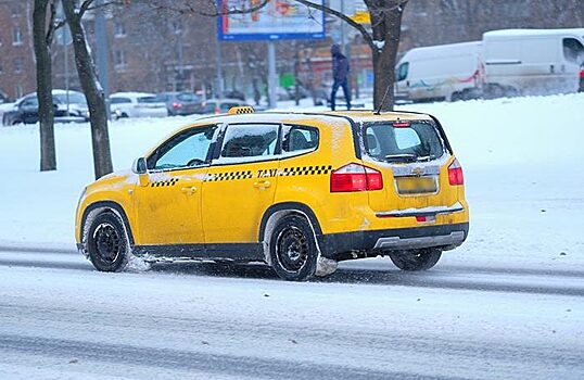 «Так работать невыгодно». Власти Москвы намерены контролировать усталость таксистов