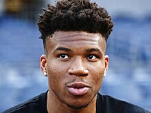 Билл Симмонс: «Яннис Адетокумбо напоминает жену Аль Пачино из «Схватки». Не может уйти, но красится и бегает на свидания»