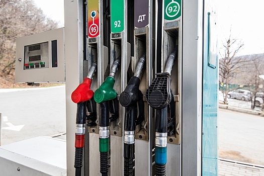 Росстат: За неделю розничные цены на бензин опять немного подросли