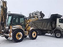 В Красногорске дорожные и коммунальные службы расчищают улицы после снегопада