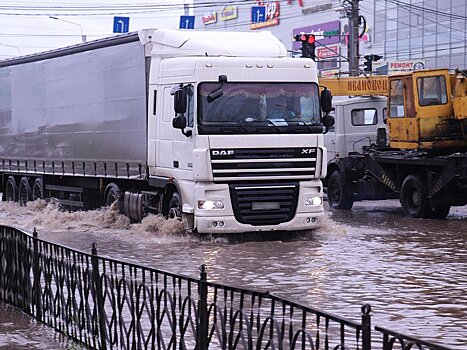 Большегрузы уберут с забайкальских дорог на месяц, чтобы «высушить» дороги