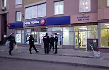 Привет, 90-е: на Урале вооруженная троица напала на отделение банка