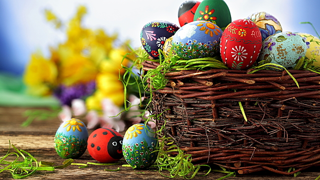 Как использовать скорлупу от освященных яиц