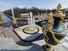 Юбилей Петергофа отметят фестивалями и фейерверком