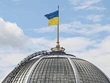 В стране НАТО предложили запретить флаг Украины