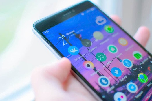 Госдума запретила смартфоны без российских приложений. Объясняем, что не так с законопроектом