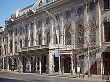 Театр Руставели, Исай Питоев и приют химер