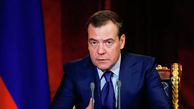 Медведев заявил, что борьба с коронавирусом в России не закончена