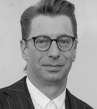 Умер ведущий популярного российского шоу Михаил Зеленский