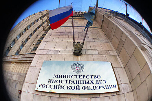 Замглавы МИД РФ: политика США ставит под сомнение надежность доллара
