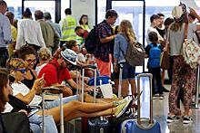 Из-за забастовки персонала в аэропорту Барселоны образовались очереди