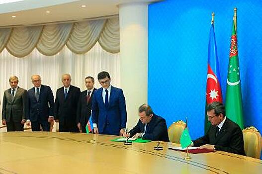 Парламентарии Азербайджана одобрили договоренности, достигнутые в Ашхабаде