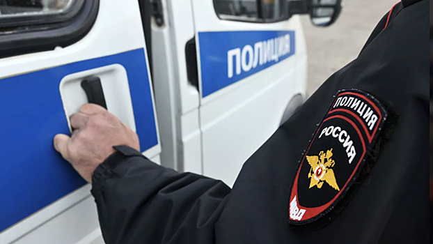 ФСБ задержала группу торговцев оружием в Петербурге