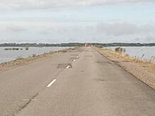 Вода подступила вплотную к трассе Хабаровск - Комсомольск