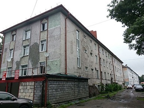 «Это просто мрак»: Алиханов поручил снести бывшие общежития и построить на их месте парки или парковки