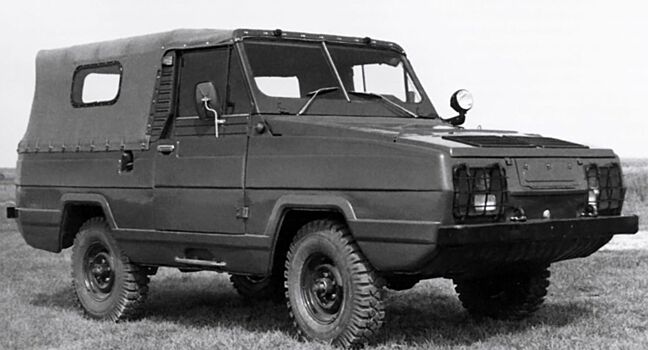 Советский автомобиль-амфибия УАЗ-3907