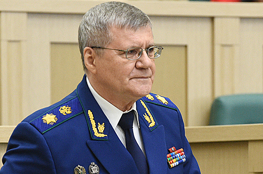 Чайка предлагает наделить Минюст правом проведения внеплановых проверок НКО
