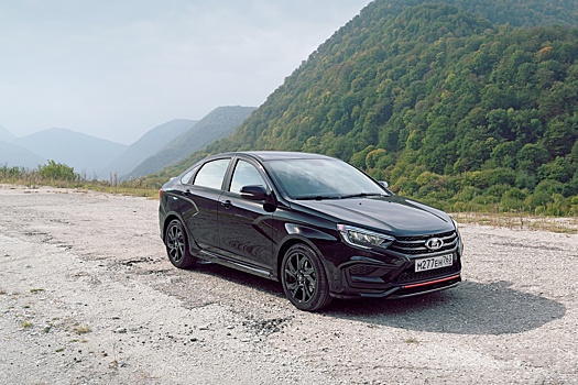 У дилеров начали появляться первые Lada Vesta Sportline