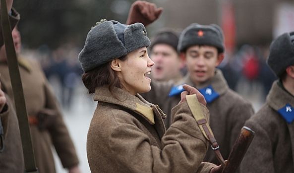 В Волгограде торжественно отметили 78-ю годовщину Сталинградской Победы