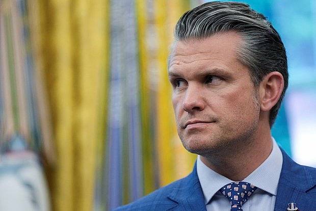 Глава Пентагона впервые пропустит встречу контактной группы по Украине