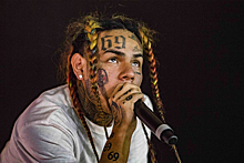 Обвиненный в рэкете Tekashi69 сдал сообщников под угрозой пожизненного срока