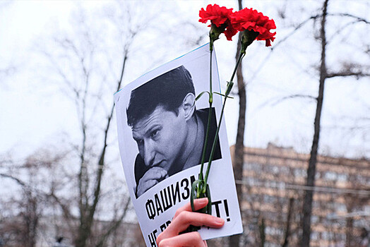 Акция памяти Бабуровой и Маркелова в Москве: фоторепортаж