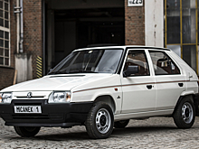 Посмотрите на идеальный Skoda Favorit, который 30 лет простоял в гараже