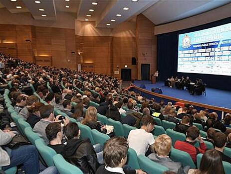 Дмитрий Азаров: "Наставничество должно сыграть ключевую роль в подготовке кадров"