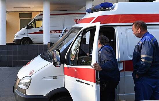 Во дворе петербургской больницы нашли мертвую пенсионерку