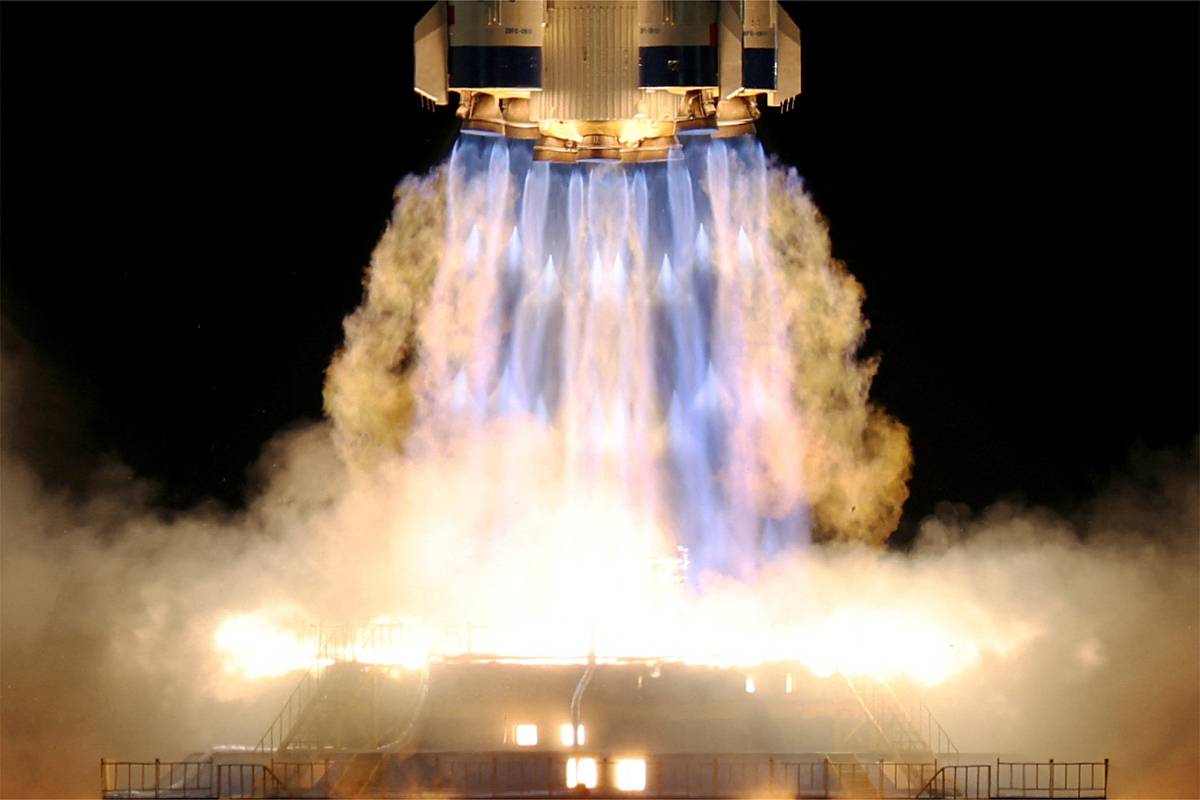 Китай успешно испытал ракету для полетов на Луну