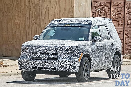 Прототип Ford ‘Baby’ Bronco раскрывает обновлённый интерьер