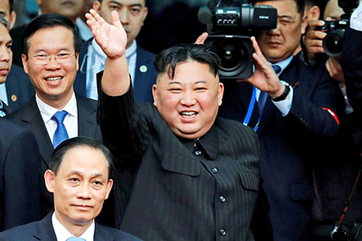 Как Ким Чен Ын перещеголял отца с дедом и стал самым стильным диктатором Северной Кореи