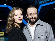 Лиза Арзамасова сняла танцующего Илью Авербуха на льду
